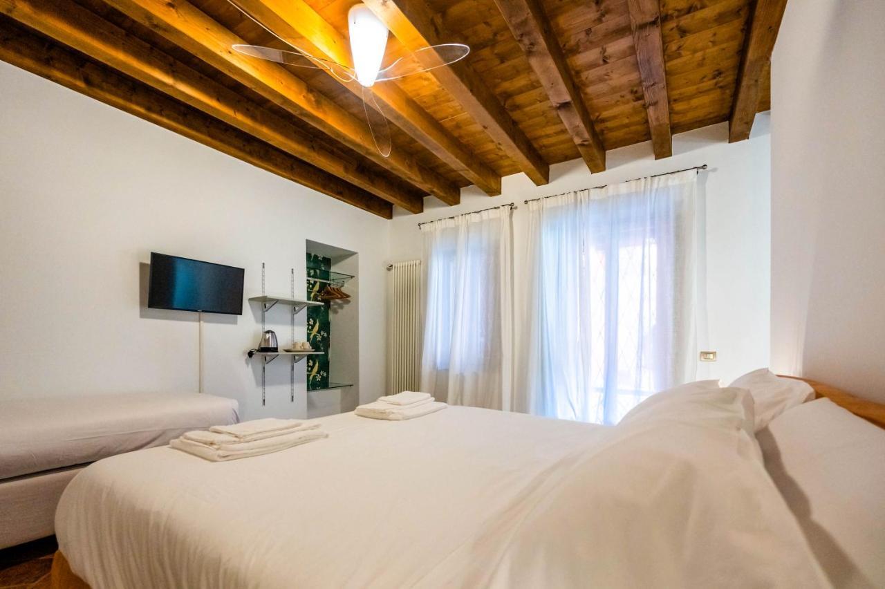 Casa Viola Lägenhet Bergamo Exteriör bild