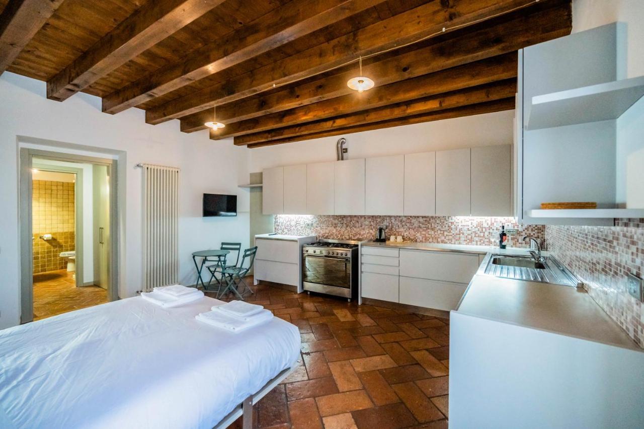 Casa Viola Lägenhet Bergamo Exteriör bild